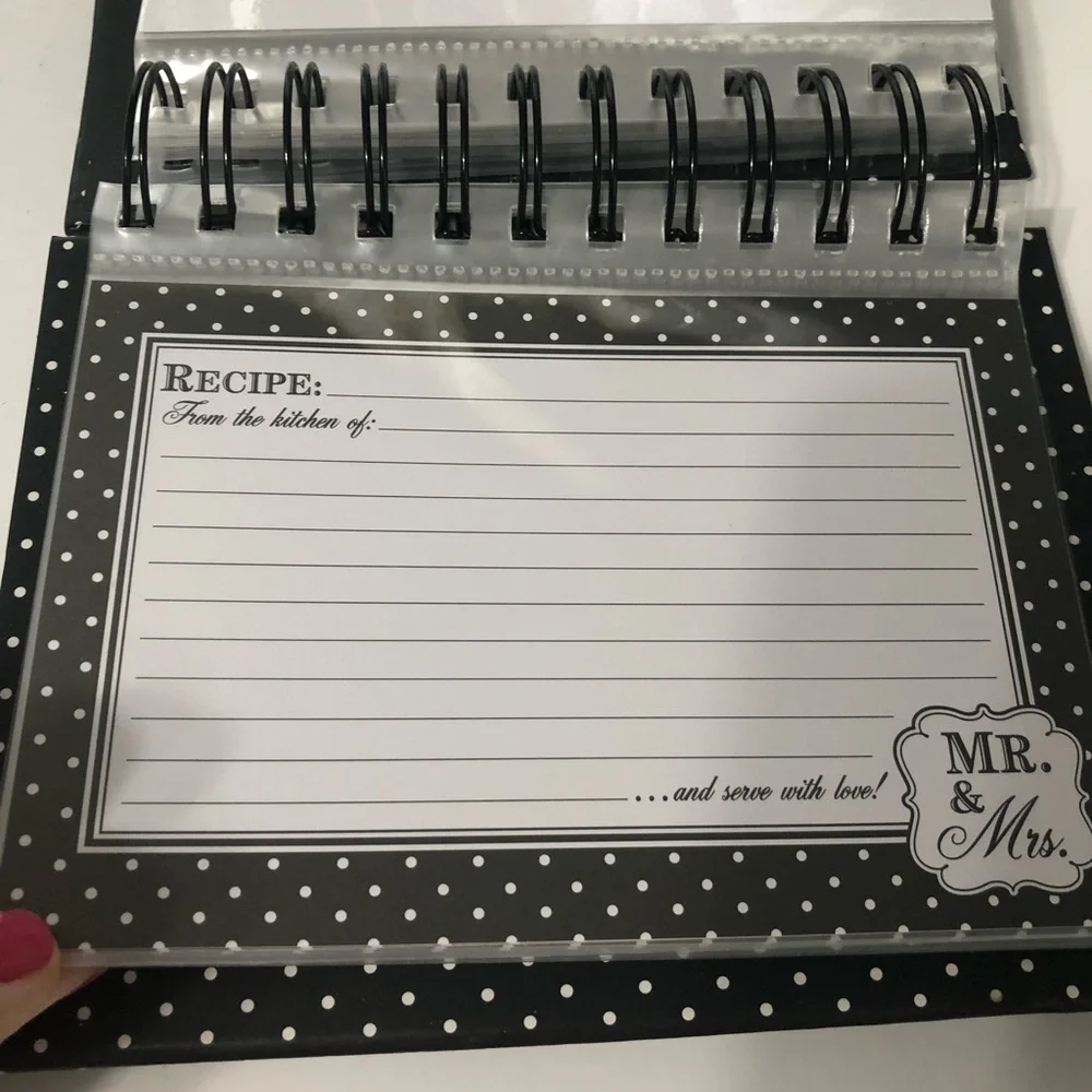 Newlyweds in the kitchen recipe ring binder wedding shower gift recipe cards‎